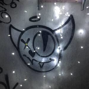 Meet your Posher, Kevin james